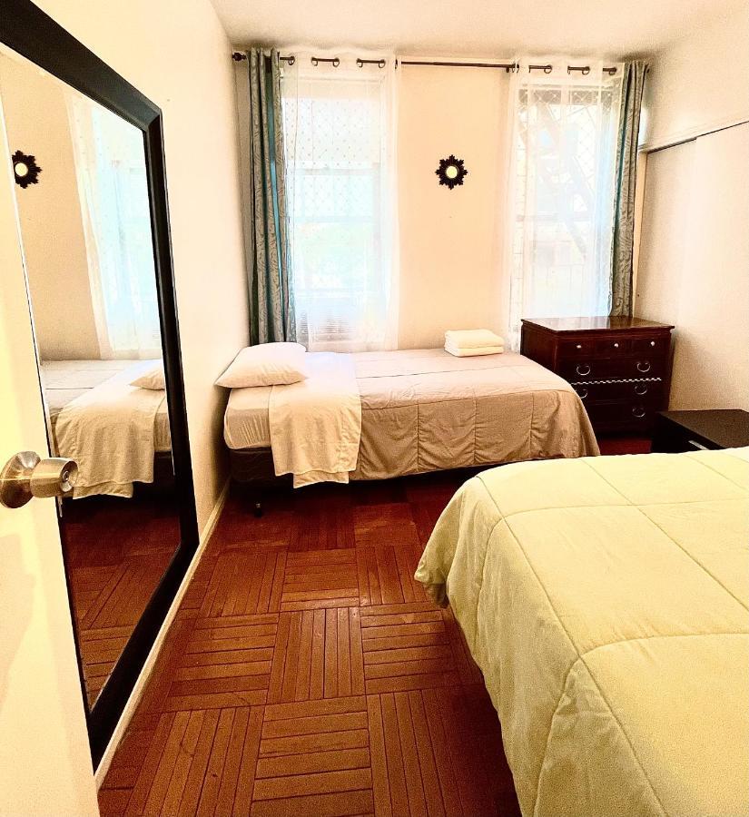 شقة نيو يورك  في Stunning Two Bed Apt Hells Kitchen المظهر الخارجي الصورة